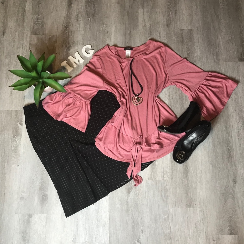 NWT - Gyft Pink Top